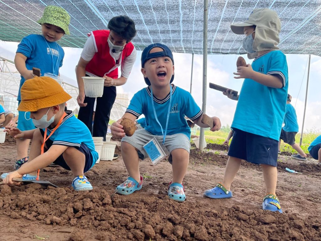 tham quan dã ngoại Chimi Farn